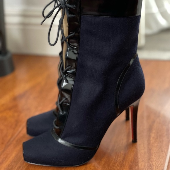 Christian Louboutin | Shoes | Pre Owned 